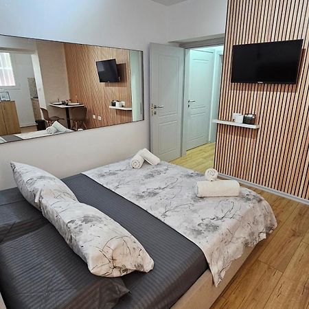 Coco'S Apartment ติรานา ภายนอก รูปภาพ
